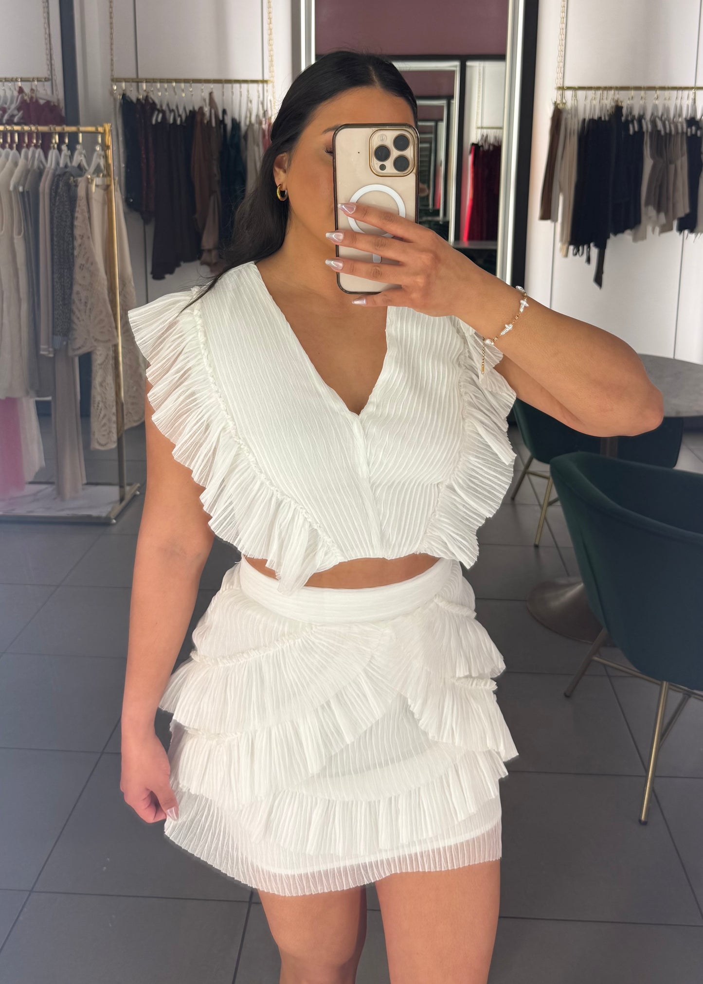 Lynelle Set