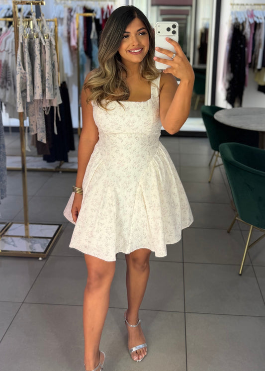 Delilah floral dress